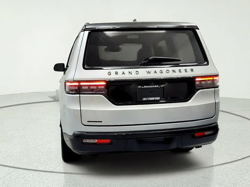 Used 2023 Jeep Grand Wagoneer Series II w/ Quick Order Packagew 28T AWD/4WD image 4