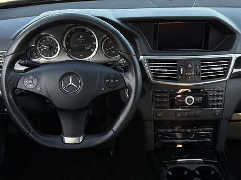 Used 2010 Mercedes-Benz E 350 Sedan image 11
