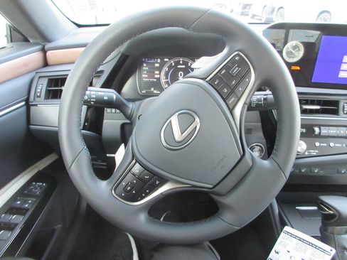 New 2025 Lexus ES 350 350 image 32