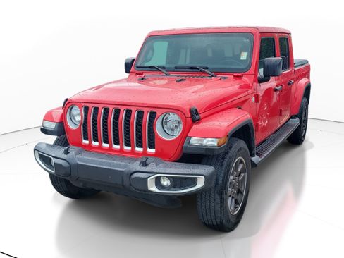 Used 2022 Jeep Gladiator Overland w/ Popular Equipment Package AWD/4WD image 3