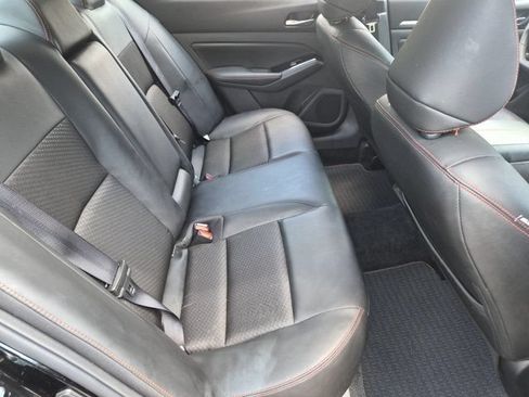 Used 2025 Nissan Altima 2.5 SR FWD image 29