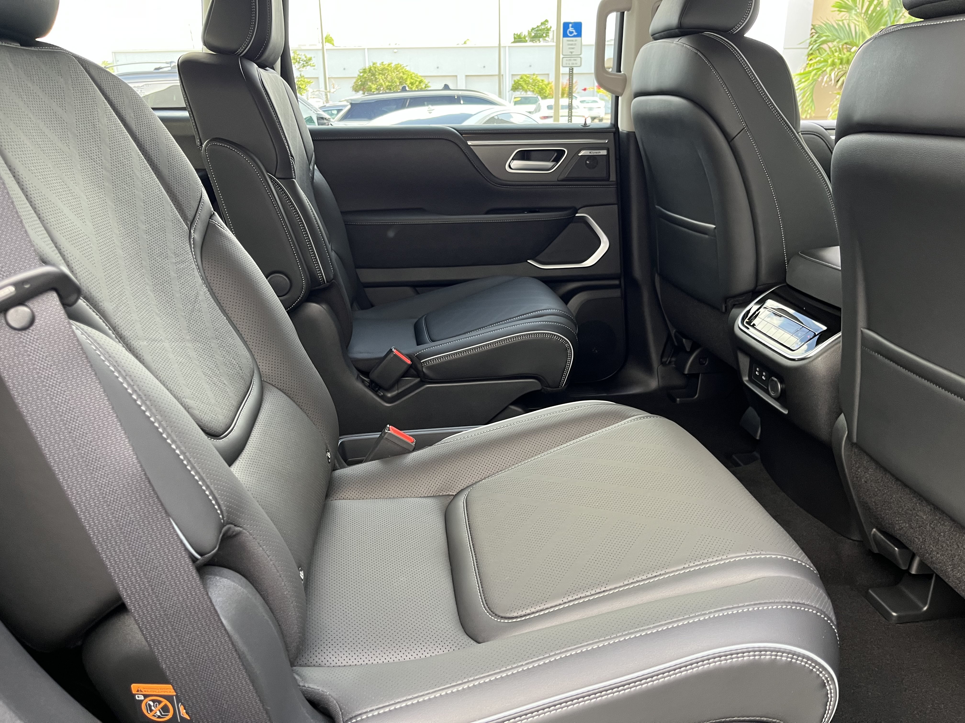 New 2026 INFINITI QX80 Luxe w/ Cargo Package RWD image 18