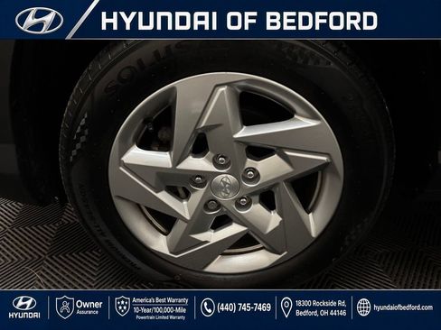 Used 2024 Hyundai Kona SE AWD/4WD image 32