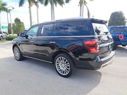 Certified 2022 Ford Expedition Platinum image 5