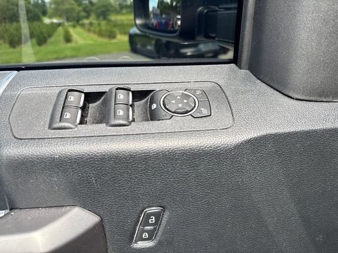 Used 2020 Ford F150 XLT w/ Equipment Group 302A Luxury AWD/4WD image 13