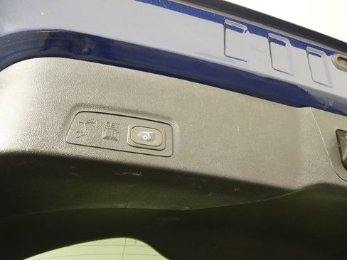 Used 2018 Lincoln MKC Reserve w/ Lincoln MKC Climate Package image 18