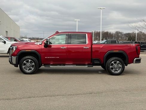 Used 2025 GMC Sierra 2500 SLT w/ SLT Premium Package image 10