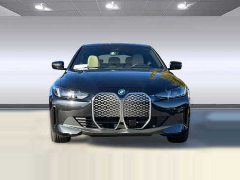 Used 2025 BMW i4 eDrive40 w/ Premium Package RWD image 5