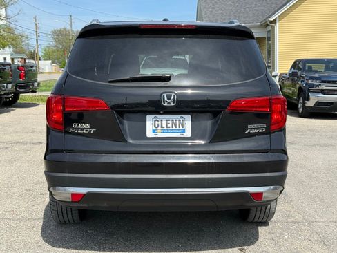 Used 2017 Honda Pilot Touring image 7