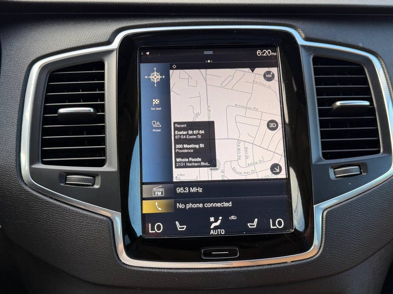 Used 2016 Volvo XC90 T6 Momentum AWD/4WD image 12
