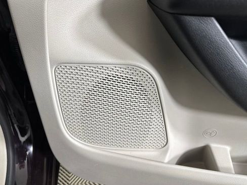 Used 2018 Chrysler Pacifica Touring-L Plus w/ Advanced Safetytec Group image 29