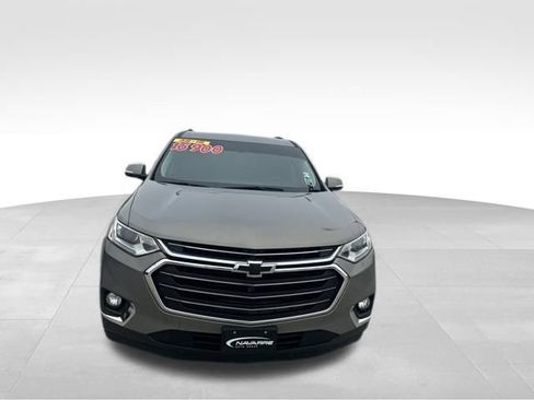Used 2019 Chevrolet Traverse LT image 3