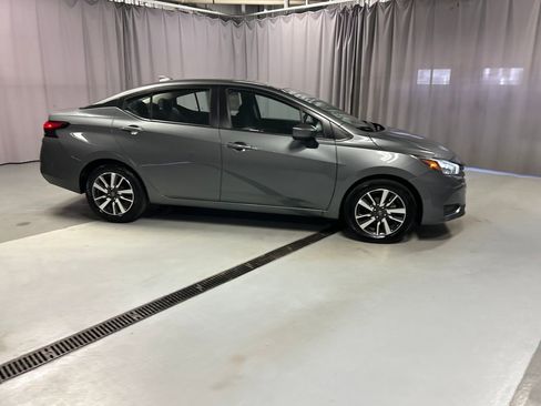 Used 2025 Nissan Versa SV image 8