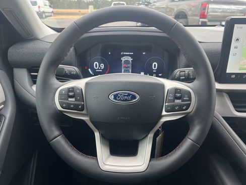 New 2026 Ford Explorer Active w/ Active Comfort Package image 9