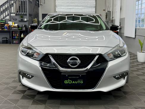 Used 2018 Nissan Maxima 3.5 SV image 2