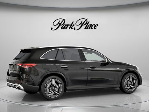 Certified 2025 Mercedes-Benz GLC 350e 4MATIC image 22