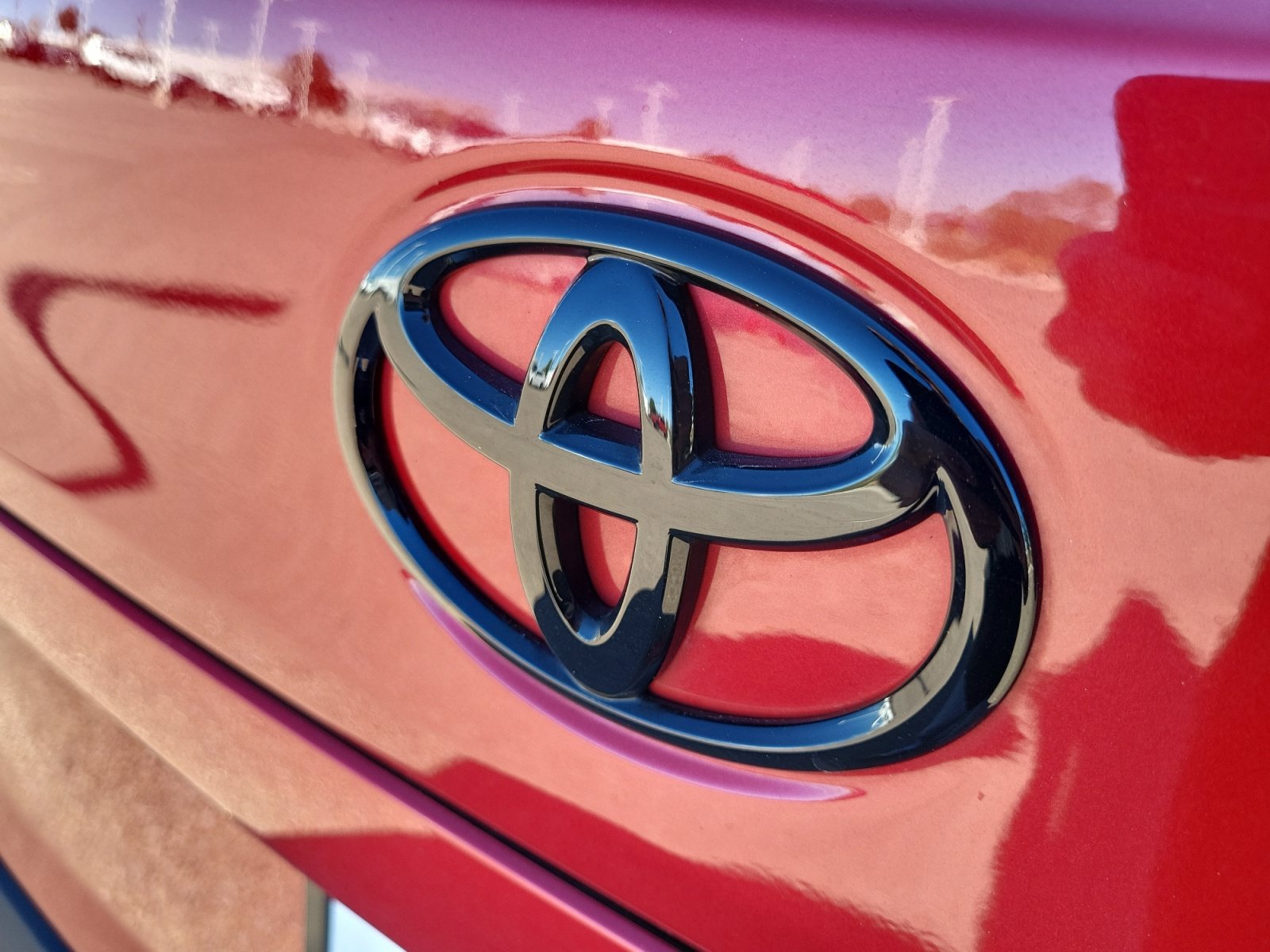 Used 2024 Toyota Corolla Cross AWD Hybrid image 12