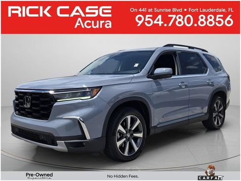 Used 2024 Honda Pilot Touring image 1