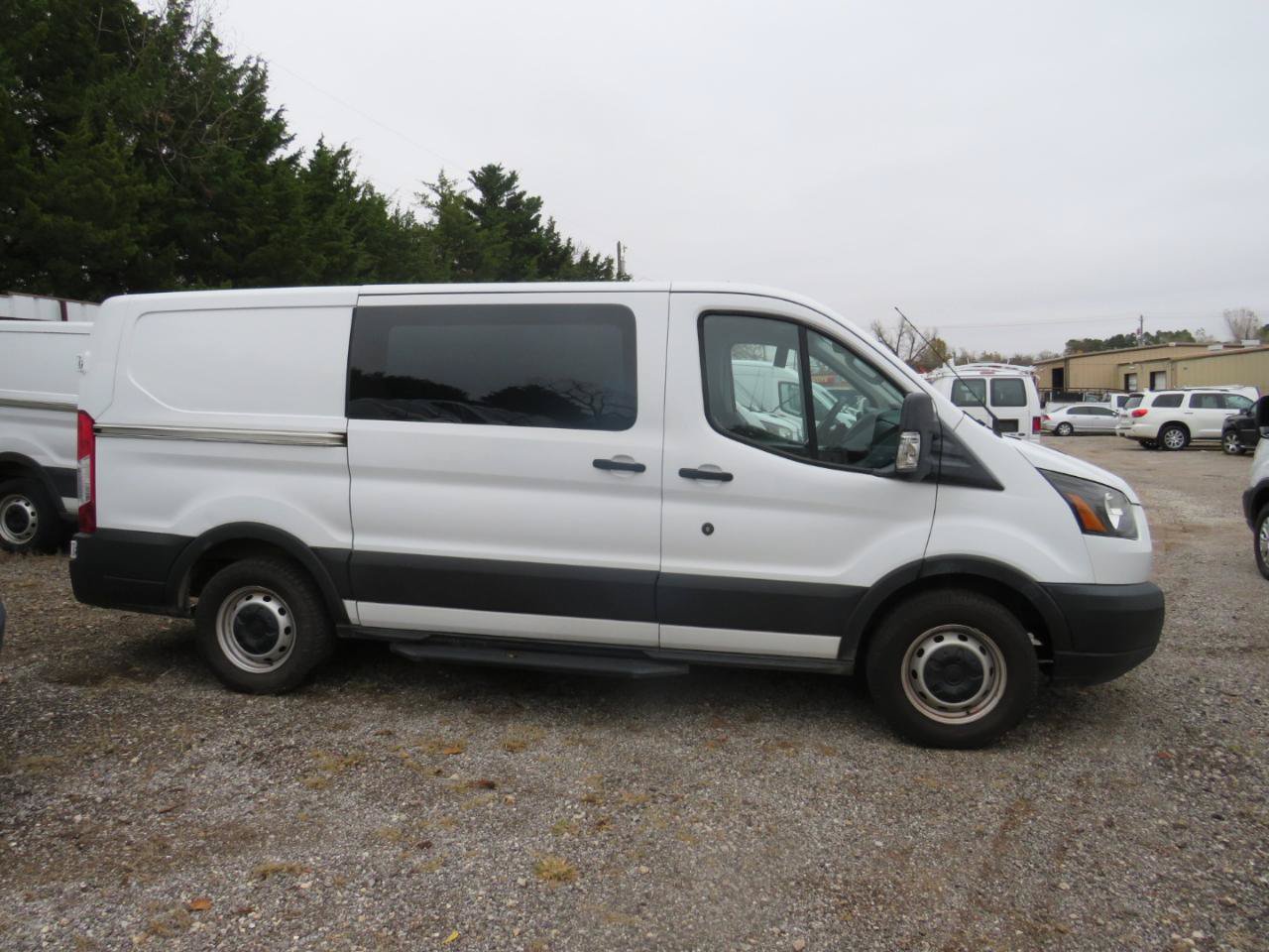Used 2019 Ford Transit 150 130 Low Roof RWD image 10