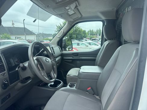 Used 2021 Nissan NV 2500 SV RWD image 10
