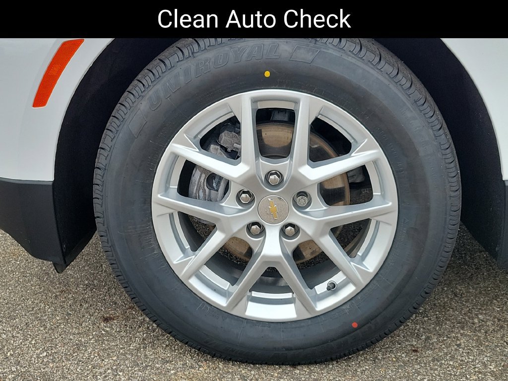 Used 2024 Chevrolet Equinox LT w/ LPO, Cargo Package FWD image 6