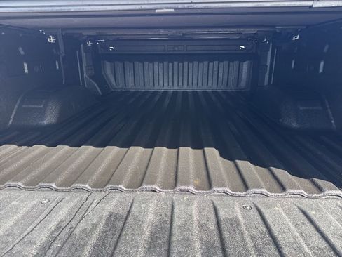 Used 2023 GMC Sierra 2500 SLE image 32