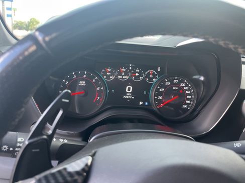 Used 2018 Chevrolet Camaro SS RWD image 13