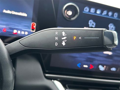 New 2026 Chevrolet Equinox EV LT image 29