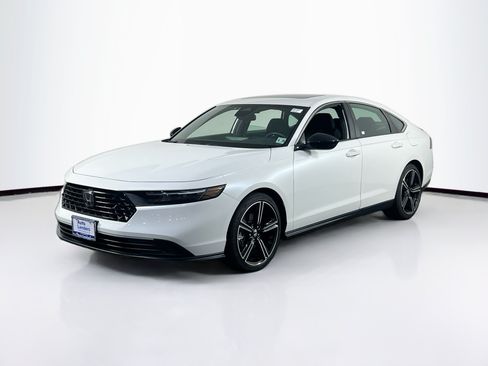 Used 2024 Honda Accord Sport image 1