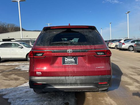 Used 2025 Toyota Grand Highlander AWD Hybrid image 9
