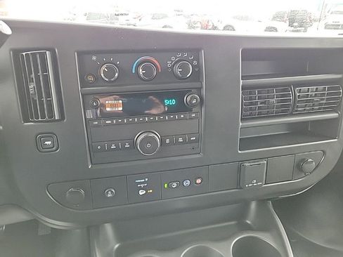 New 2025 GMC Savana 2500 RWD image 15