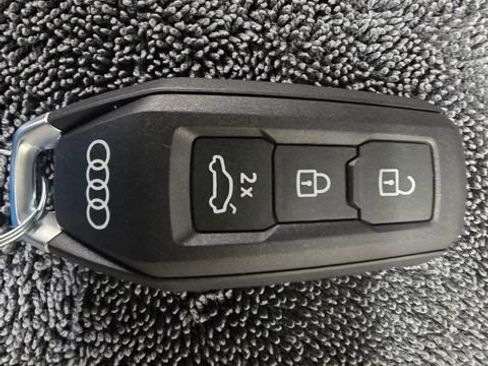 New 2025 Audi Q5 Premium Plus image 38