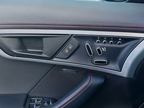 Used 2021 Jaguar F-TYPE Coupe image 20