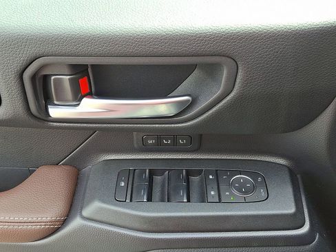 Used 2025 Toyota Land Cruiser w/ Premium Package AWD/4WD image 2