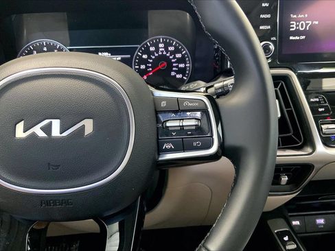 Used 2023 Kia Sorento S w/ Panoramic Sunroof Package FWD image 22