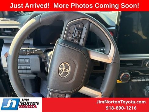 Used 2026 Toyota 4Runner TRD Off-Road Premium image 13