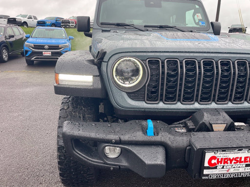 Used 2024 Jeep Wrangler Unlimited Rubicon 4xe w/ Capability Package AWD/4WD image 16