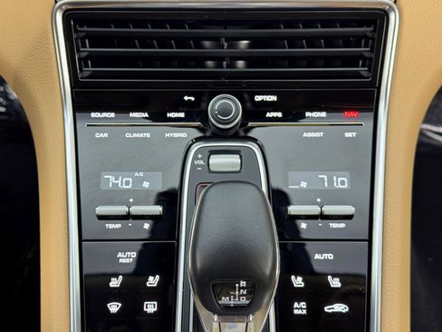 Used 2021 Porsche Panamera 4S image 30