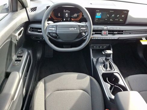 New 2026 Kia K4 LXS image 9