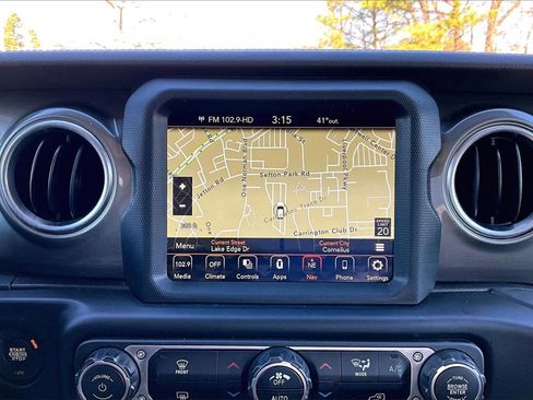 Certified 2023 Jeep Gladiator Overland image 13