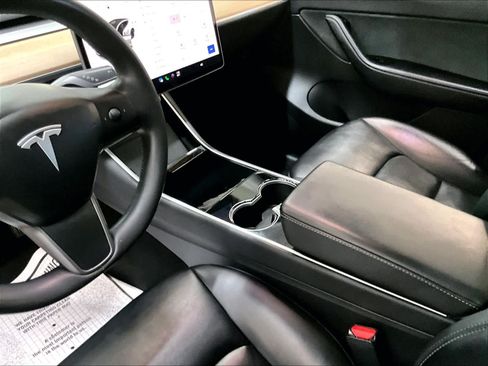 Used 2020 Tesla Model Y Long Range AWD/4WD image 20