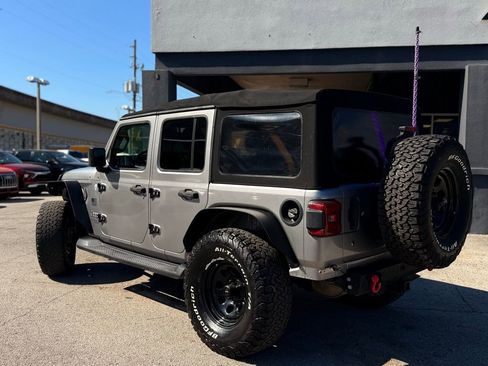 Used 2018 Jeep Wrangler Unlimited Sport S image 5