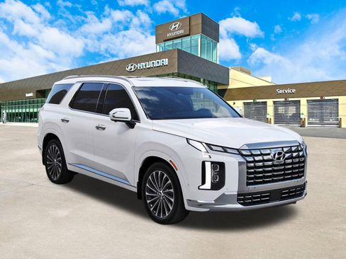 Used 2023 Hyundai Palisade Calligraphy w/ Cargo Package AWD/4WD image 3