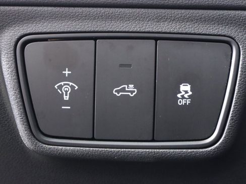 Used 2022 Hyundai Santa Cruz Limited w/ Cargo Package image 10