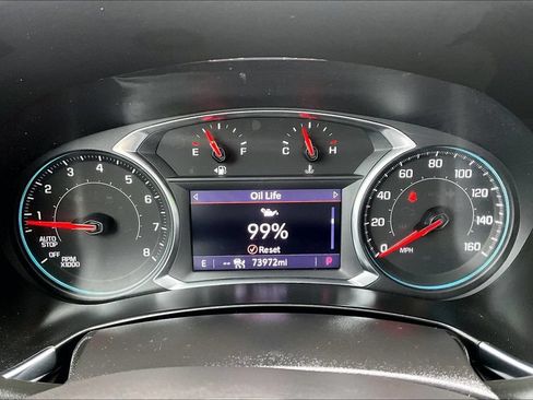 Used 2022 Chevrolet Equinox Premier AWD/4WD image 13