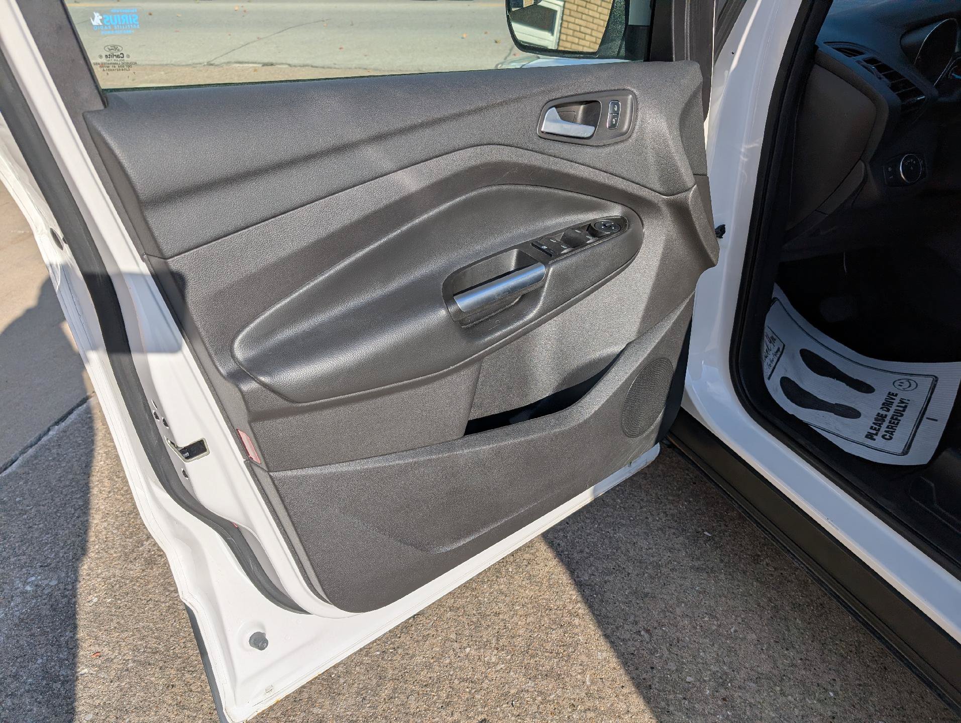 Used 2017 Ford Escape SE FWD image 10