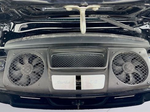 Used 2015 Porsche 911 Turbo image 31