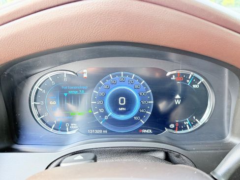 Used 2017 Cadillac Escalade Premium Luxury AWD/4WD image 28
