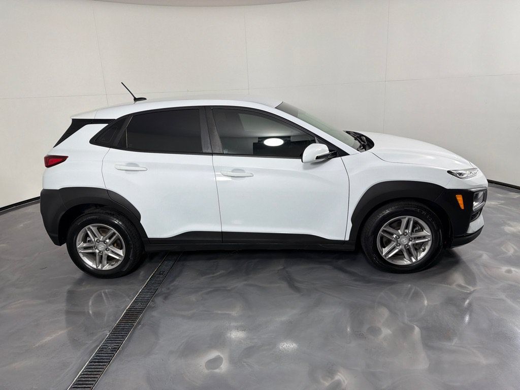 Used 2019 Hyundai Kona SE AWD/4WD image 4