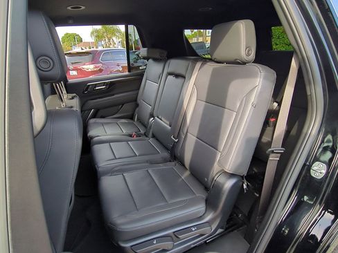 Used 2025 Chevrolet Tahoe LT image 24